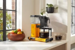 Moccamaster Kaffeemaschine KBG Select - Yellow Pepper 8 Moccamaster Kaffeemaschine KBG Select - Yellow Pepper -Bon Cafe Store 8bca8a53ab27b9139f0f8f91e16890a1