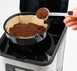 Clatronic KA 3642 Kaffeefiltermaschine Für 12-14 Tassen 1,5 L, Programmierbare 24-Stunden LCD-Digital-Zeitschaltuhr, Edelstahlfront -Bon Cafe Store b7d350605db9efd4c2fe17fa0ffc01b9