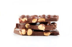 Hammer Choco- Milchschoko Mit Trauben Und Nüssen 100g 9 Hammer Choco- Milchschoko Mit Trauben Und Nüssen 100g -Bon Cafe Store hammerchoco milch50nuesse 100g open